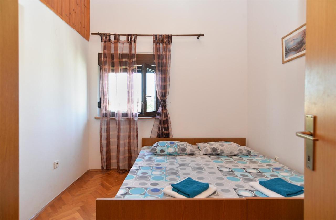 Tanja 349 * Peroj